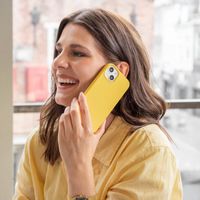 Accezz Liquid Silicone Backcover iPhone 11 - Yellow