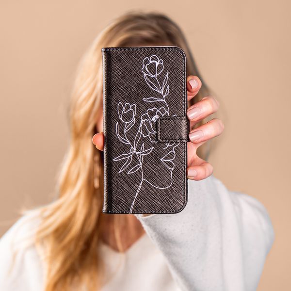 iMoshion Design Softcase Bookcase Galaxy S10 - Woman Flower Black