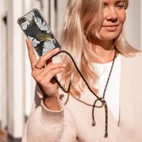 iMoshion Design hoesje met koord iPhone 11 - Bladeren - Zwart / Goud