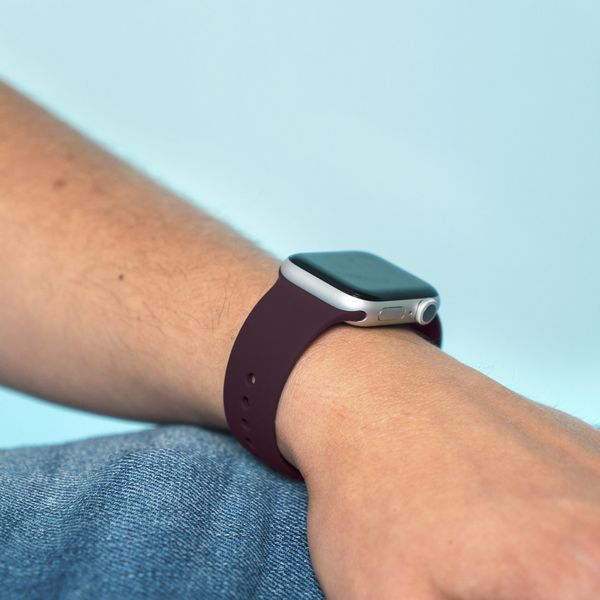 iMoshion Siliconen bandje Fitbit Sense / Versa 3 - Donkerrood