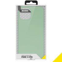 Accezz Liquid Silicone Backcover iPhone 12 (Pro) - Groen