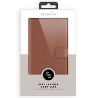 Selencia Echt Lederen Bookcase iPhone 12 (Pro) - Lichtbruin