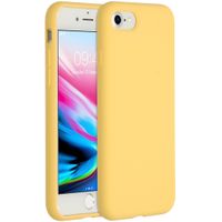 Accezz Liquid Silicone Backcover iPhone SE (2022 / 2020) / 8 / 7 - Yellow