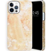 Selencia Maya Fashion Backcover iPhone 12 (Pro) - Marble Sand